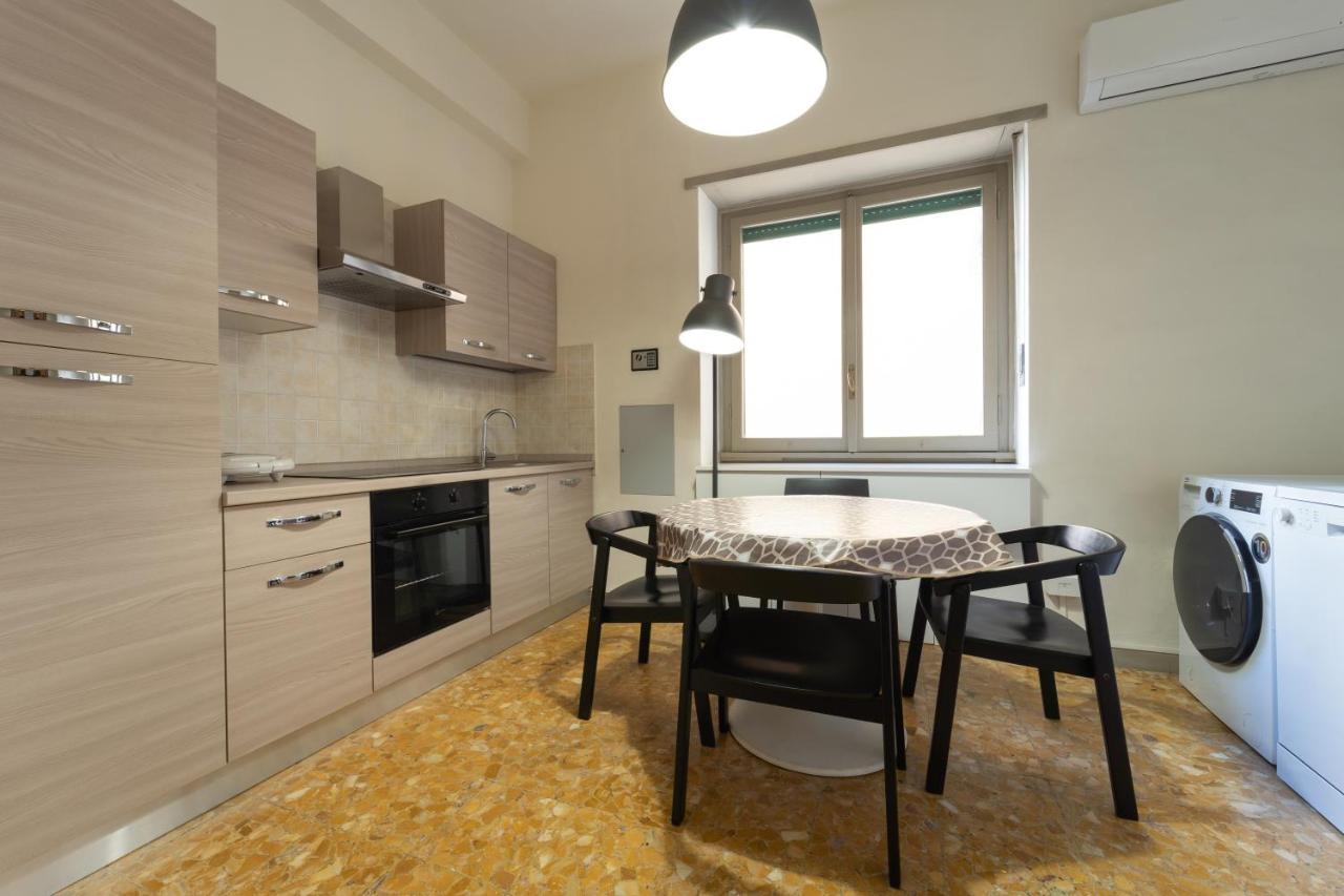 קליארי Budget Rooms Sonnino 37 מראה חיצוני תמונה