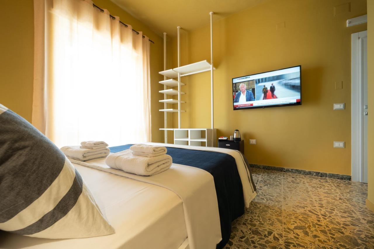 קליארי Budget Rooms Sonnino 37 מראה חיצוני תמונה