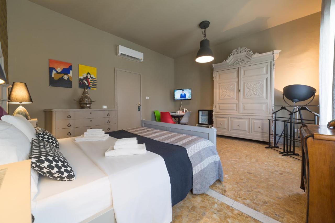 קליארי Budget Rooms Sonnino 37 מראה חיצוני תמונה